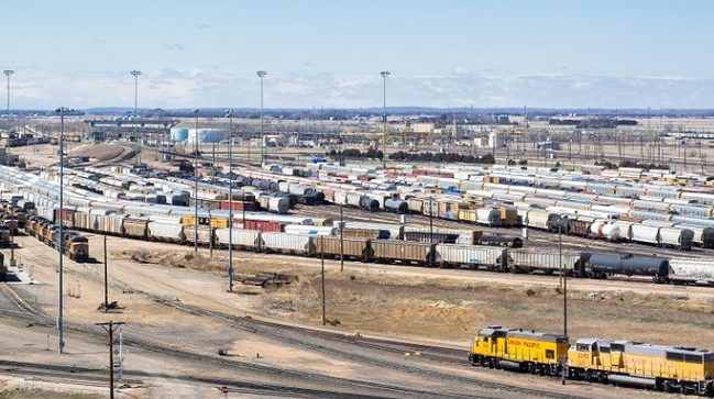 Container congestion ripples to US interior