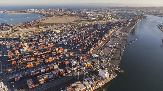 Ports of Los Angeles and Long Beach Urge CA to Fast Track Vaccines for Dockworkers